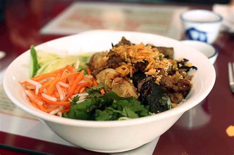 Recette Bobun Bún Chả Giò Bò Và Tôm Bun Cha Gio Bo Va Tom Bo Bun Au