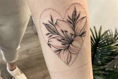 Top 65 Best Lily Tattoo Ideas [2021 Inspiration Guide]