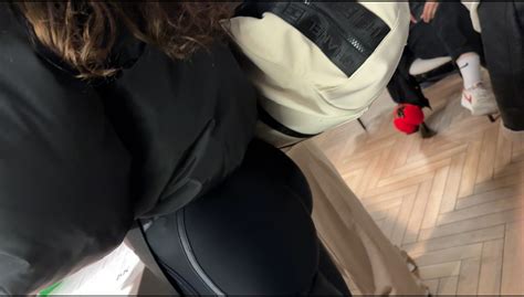 Very Tight Ass In Leggings Oc Spandex Leggings Yoga Pants Forum