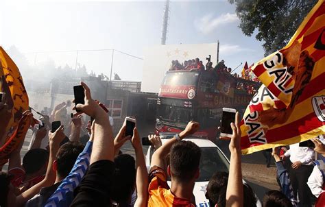 Galatasaray Ampiyonlu Unu Kutluyor Anadolu Ajans