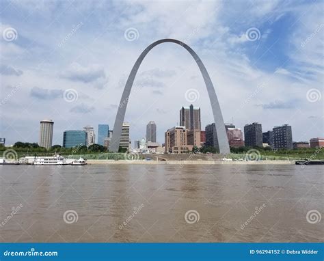 St Louis Gateway Arch Landmark Editorial Photography Image Of Arch