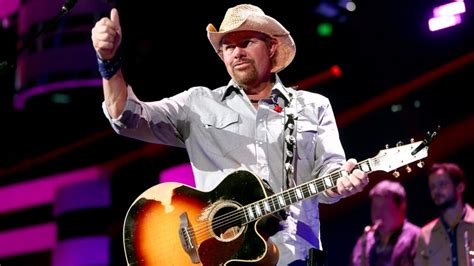 Toby Keith Tributes Pour In After Country Music Stars Death