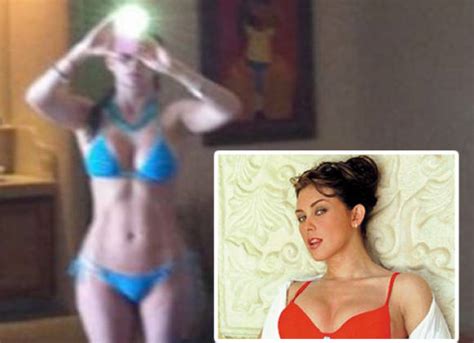 Espectacular foto en bikini de Aracely Arámbula en Twitter