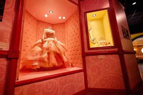 Wicked The Experience at Universal Orlando Resort - Glinda's Pink ...