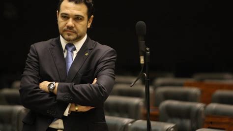Marco Feliciano ameaça governo caso projeto de cura gay seja barrado