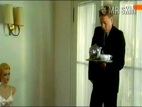 Top Vom Küssen und vom Fliegen Nude Scenes Sexiest Pics Clips Mr Skin