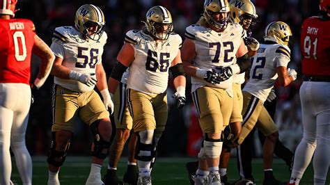 UW Football Freshman OL Dominates in Return to Action vs Illinois