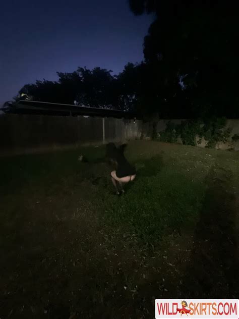 Emma Kelley Emmaxxkelley Yrbigboobgf Nude OnlyFans Instagram Leaked Photo