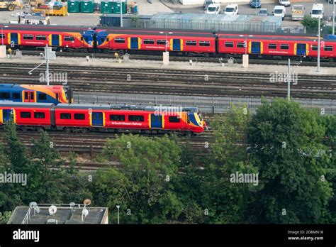 Clapham Junction Railway Train Station Stock Photo Alamy