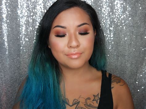 Urban Decay Naked Petite Heat Eyeshadow Palette Review The Beautynerd