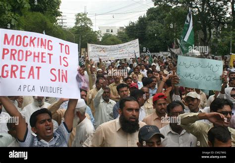 Members Of All Pakistan Clerk Association Chant Slogans Against