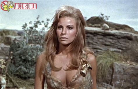 Naked Raquel Welch In One Million Years B C