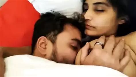 Free Indian Couple Kissing Porn Videos XHamster
