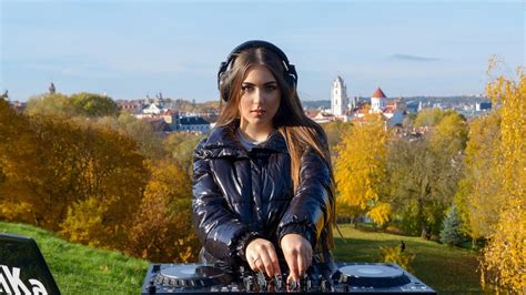 Ellika - Melodic Techno & Progressive House Mix, Vilnius Vol 67 - YouTube
