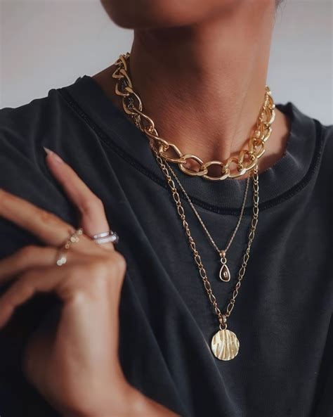 2020 Trend: 15 Chunky Chain Necklaces - Styleoholic