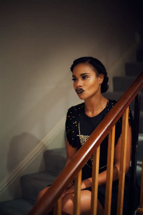 18 Latest Hot Roxy Sternberg Bikini Pics