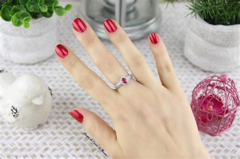 Mes Nouveaux Vernis Ongles Nude Experience Re Partie Coups De Coeur De Mumu