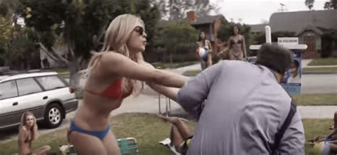 Sorry You Ll Never Get To See This Raunchy Deleted Sex Scene From Neighbors Maxim