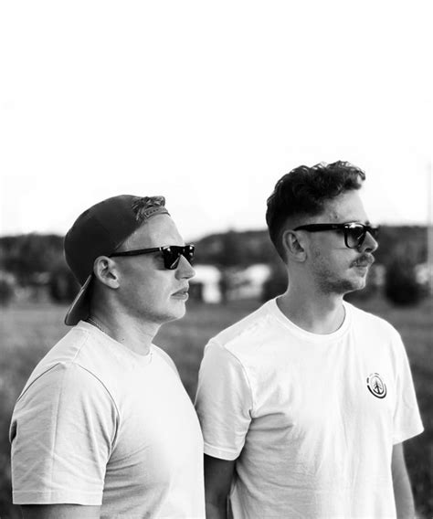 IN5UM | Spotify