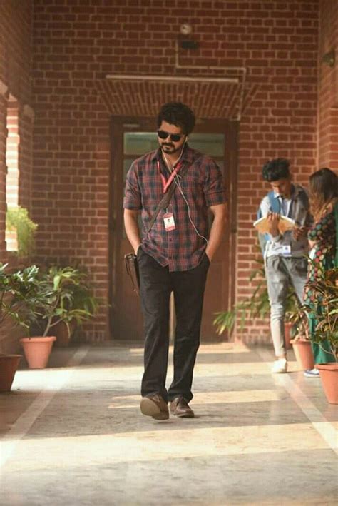 thalapathy vijay  master  actor photo vijay actor actor picture