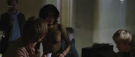 Naked Sarah Jonker In Leef