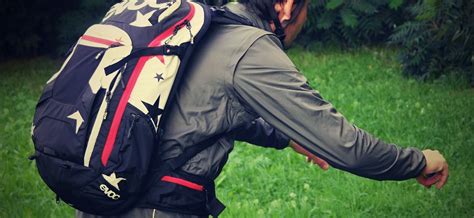 Evoc Fr Trail Unlimited 20l Test Bikeandridecz