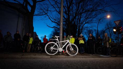 Verkehr In Hamburg steigt Zahl der Unfälle mit Radfahrern deutlich