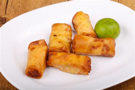 premium photo spring roll