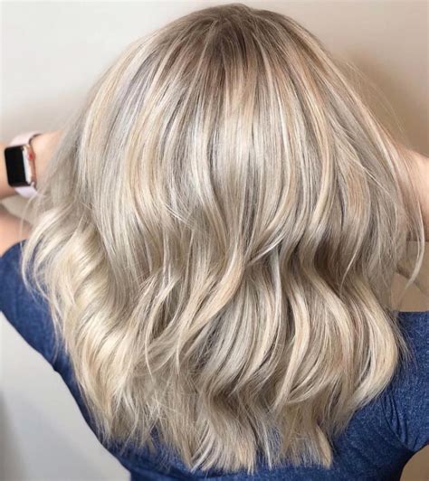 Ash Blonde Highlights Perfect Blonde Long Hair Styles Blonde Highlights