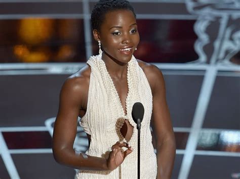 Lupita Nyongo Has An Oops Moment On Oscar Stage