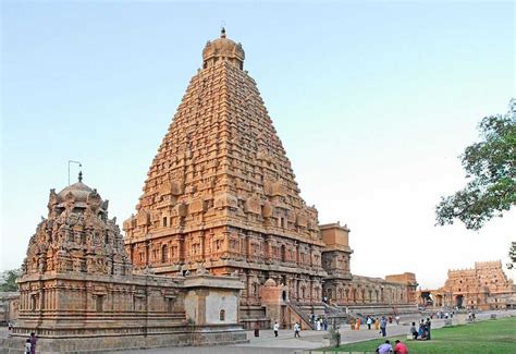 great living chola temples  india location timings