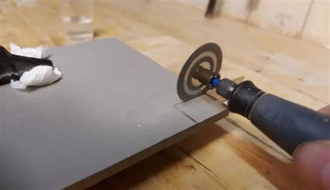 How To Cut Tile With A Dremel – Guide With Pictures – Mainly Woodwork