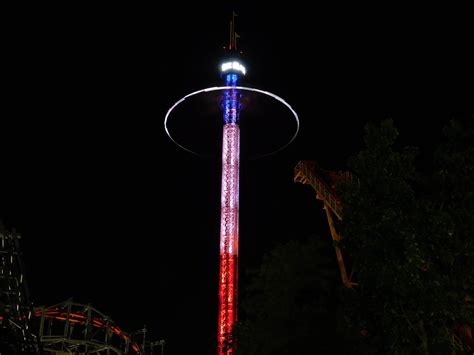 New England Skyscreamer Six Flags New England