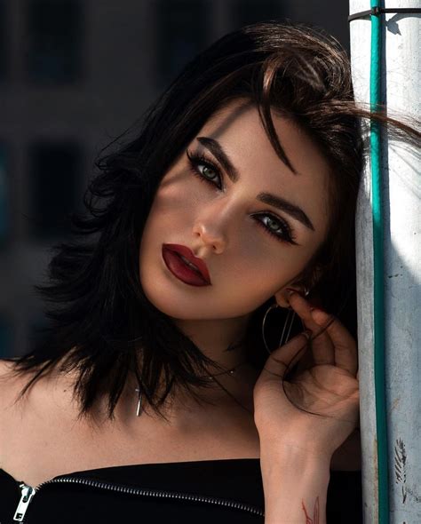 Brunette The Gentleman Collector Thegentlemancollects