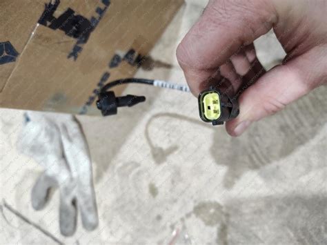 ДАТЧИК ТЕМПЕРАТУРЫ НАРУЖНОГО ВОЗДУХА WG9925583004 от SITRAK — купить с ...