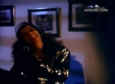 ROSA DE DOS AROMAS NUDE SCENES AZNude