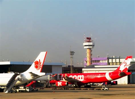 Tour De Controle De L A Roport De Don Muang Transport A Roport