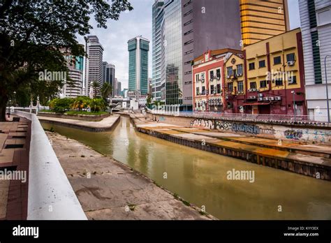 Klang River Hi Res Stock Photography And Images Alamy