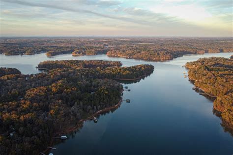 Lake Murray, SC vs. Lake Hartwell, SC - Boater USA