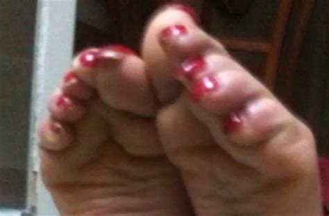Used Red Toenails And Soles Feet After Day At Beach Nude Pics Xhamster