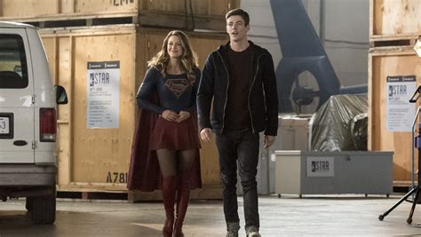 Tv Tonight Supergirl Crossover Country Christmas