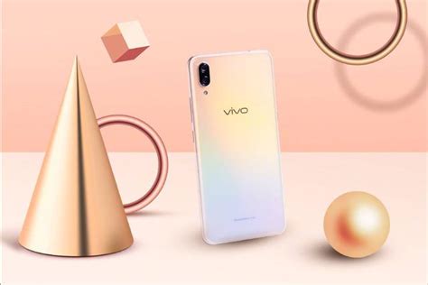 Vivo X23幻彩版拍全家福，美要溢出平面？凤凰网