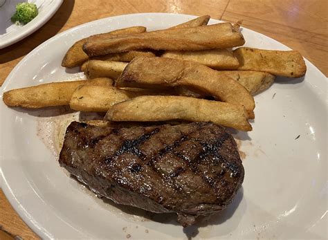 Every Texas Roadhouse Steak, Tasted & Ranked