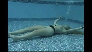 Mermaid Maggie Nude Underwater XNXX