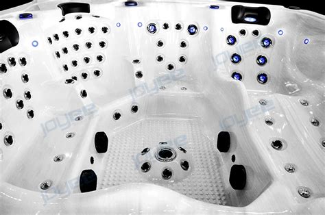 Joyee Chinese Outdoor Spa Whirlpool Person Freestanding Free Sex Hotel Garden Outside Outdoor