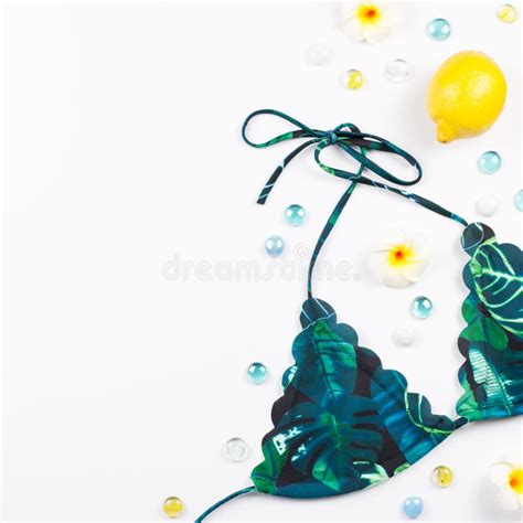 Woman Bikini Swimsuit With Straw Hat Flowers And Fruits Flat Design Copy Space Travel