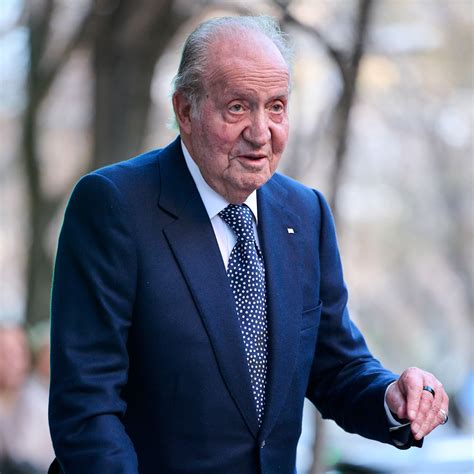 El rey Juan Carlos demanda a Miguel Ángel Revilla por atentar contra su