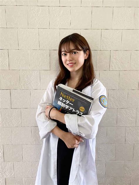 森岡歩実（神戸大学）「再生回数は100万回！TikTokでバズった踊る美人医学生」 | 美学生図鑑
