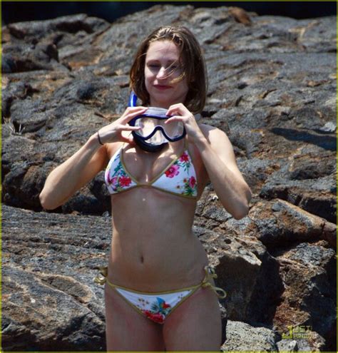 Sexy Hot Lauren Hashian Bikini Pics