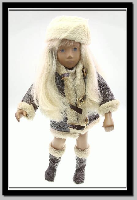 Sasha Blonde Serie Girl No Navel With Blue Eyes